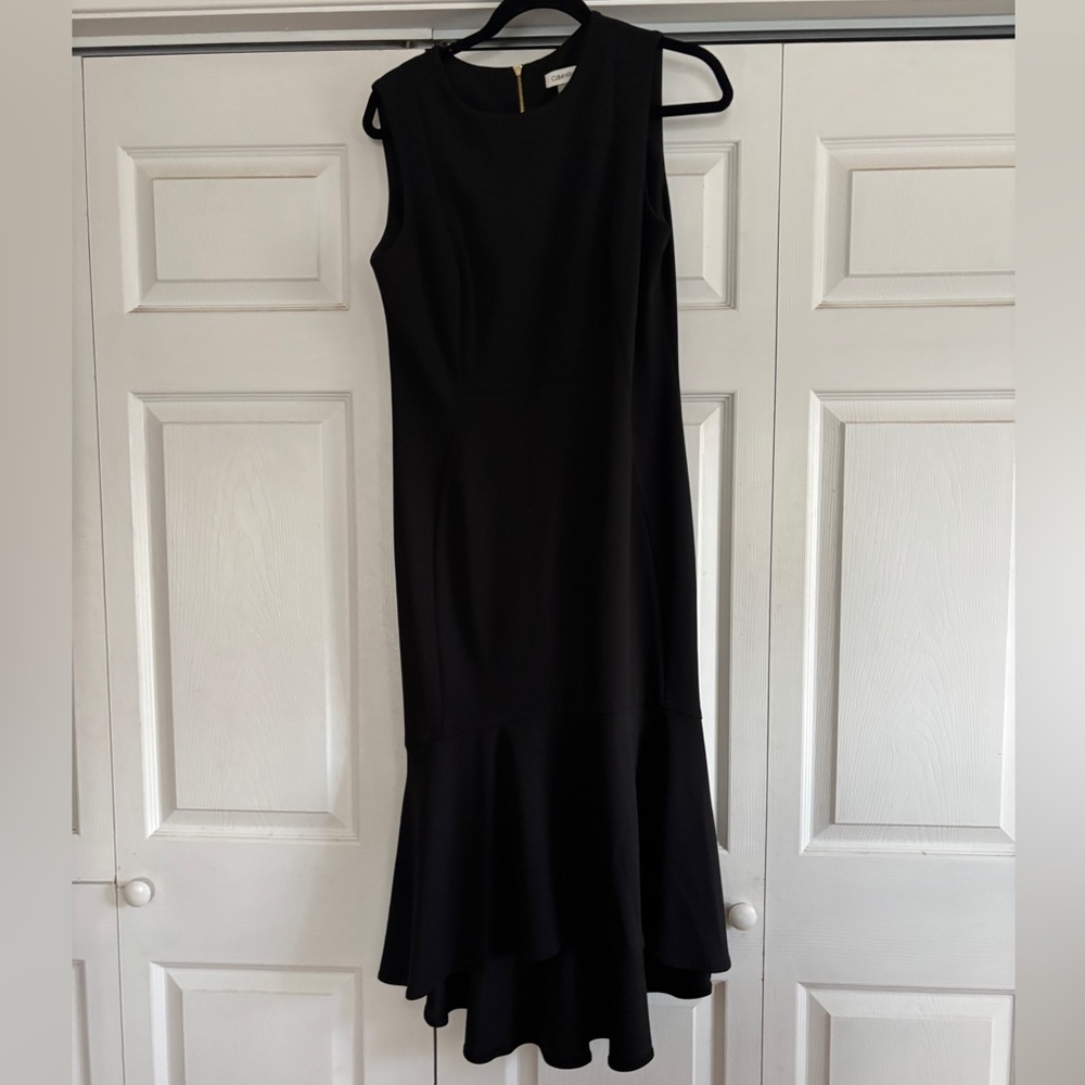Calvin Klein Elegant Black Sleeveless Dress